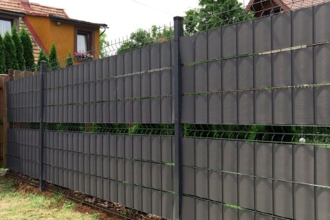 Taśma ogrodzeniowa ROLKA 26mb BASIC 19cm PROTECTO GRAFIT Taśma ogrodzeniowa ROLKA 26mb BASIC 19cm PROTECTO GRAFIT
