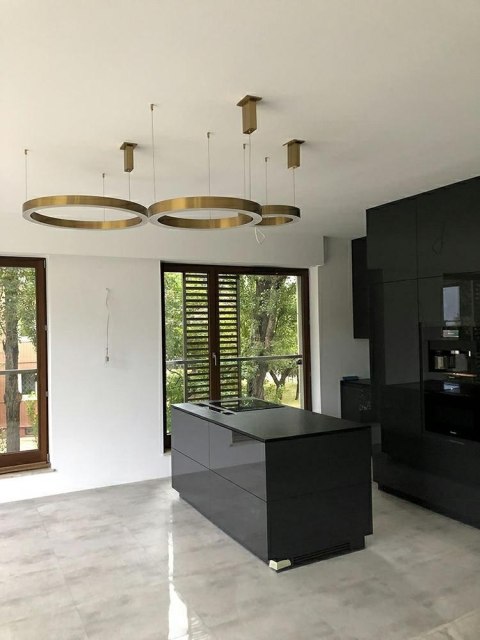 LAMPA WISZĄCA LED RING 80CM ZŁOTA AURELIA, NOWOCZESNA, DO SALONU, 50W