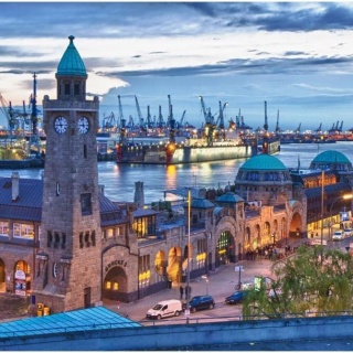 Fototapeta - Stare miasto i Port